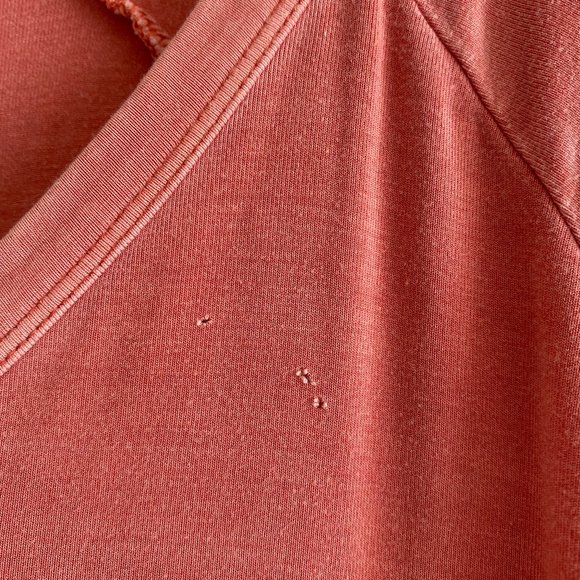 Coral American Eagle Soft and Sexy V Neck Top - Picture 5 of 7